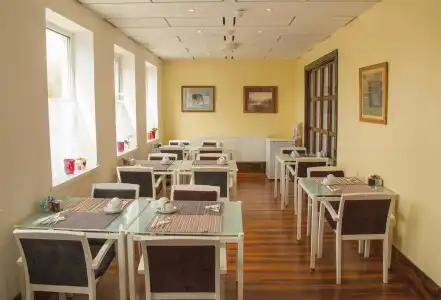 Breeze Guest House - 13