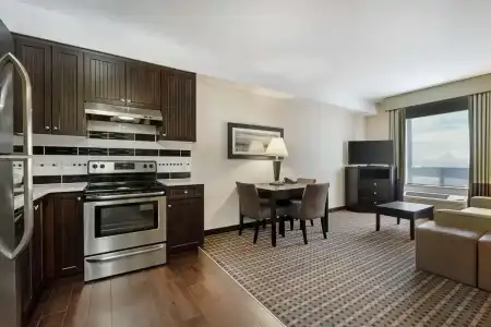 Best Western Pacific Inn - 28