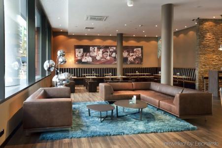 Motel One Stuttgart-Mitte - 3