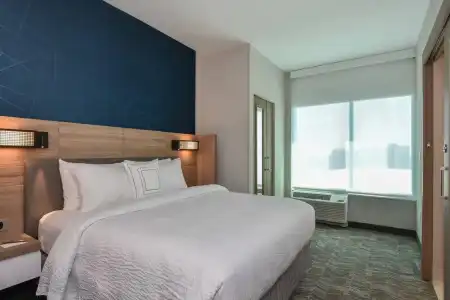 SpringHill Suites Charlotte City Center - 2