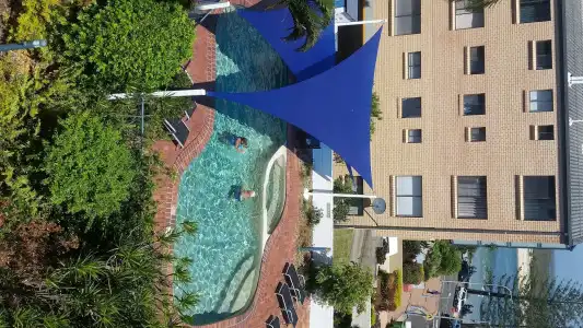 Tranquil Shores Holiday Apartments - 16