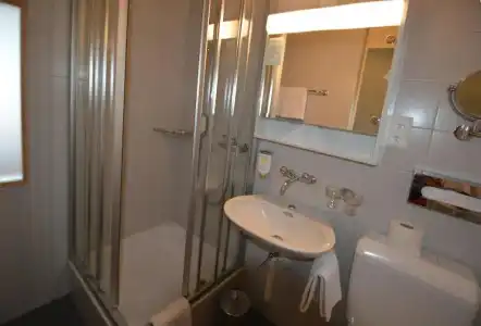 HOP Apartments & Suites - 36