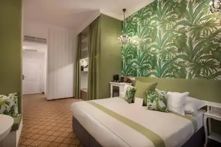 Mystery Budapest, Preferreds & Resorts - 58