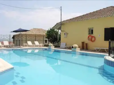 Avra Paradise Aparthotel - 18
