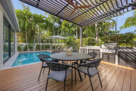 Baan Bua Estate by Tropiclook - 65
