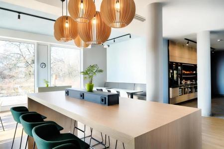 Moxy Berlin Airport - 38