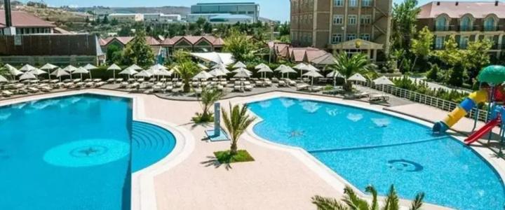 Green City Resort - 10
