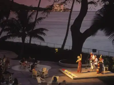 Halekulani - 19