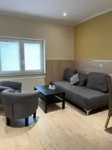 Select Suites & Aparts - 114
