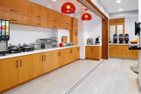 TownePlace Suites by Marriott New York Manhattan - 26