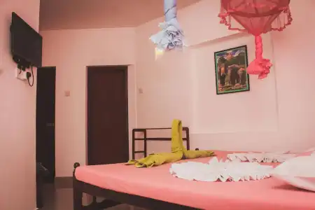Blue Eyes Inn - 2