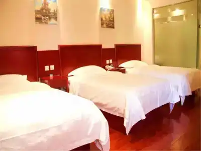 GreenTree Inn Xi'an Bell and Drum Tower Food Street Ancient City Wall Ximen Express - 1