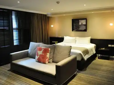 S15 Sukhumvit - 35
