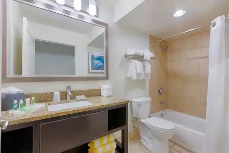 Holiday Inn Resort Daytona Beach Oceanfront by IHG - 57