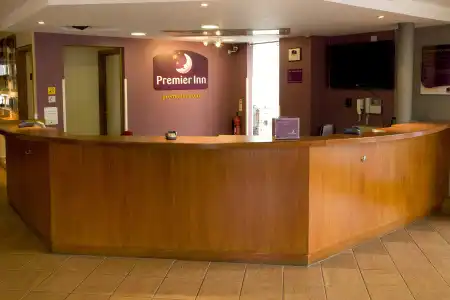 Premier Inn London Putney Bridge - 16