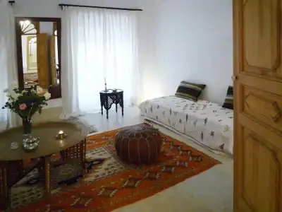 Riad Azahar - 84