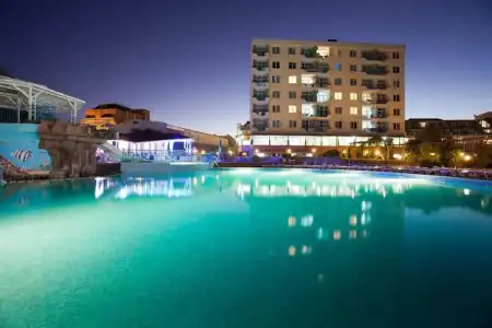 Perla Beach Luxury - All Inclusive & Free Beach Access - 4