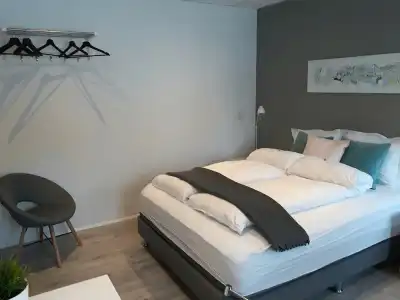 Post-Plaza Guesthouse - 3