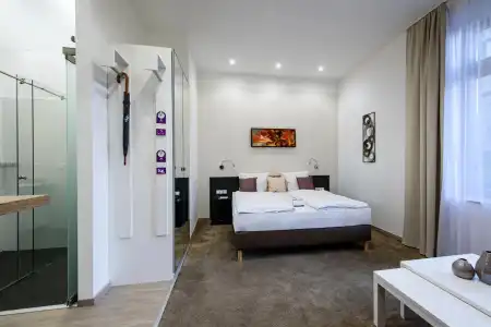 Karoly Corner Residences - 8