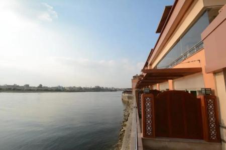 Nile Transport - 72