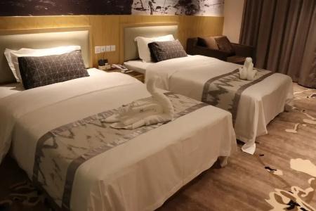 St. Moritz Business - 36