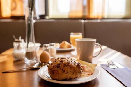 Best Western Ambassador - 11