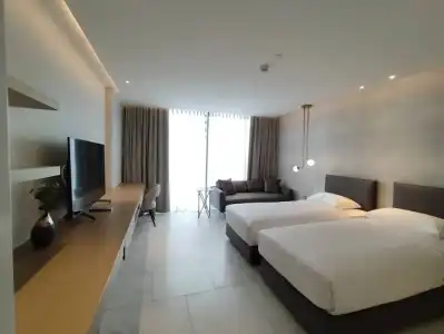 ashley bkk - 13
