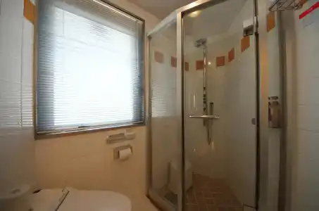 Urbain Hiroshima Executive - 26