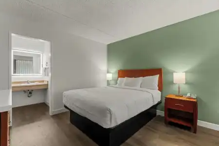 Vagabond Inn Executive Old Town - 64