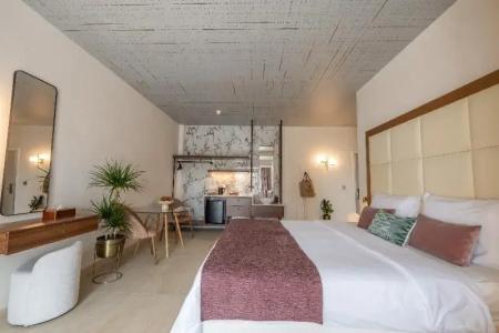 King Jason Paphos - Designed for Adults by Louiss - 96