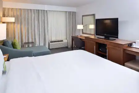 Hampton Inn & Suites By Hilton Calgary- University Northwest - 48