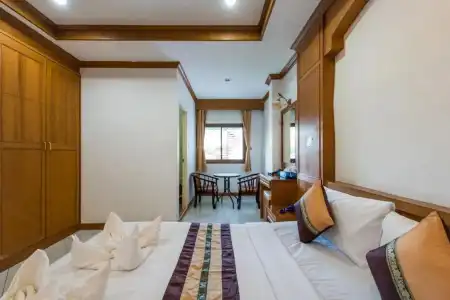Magnific Patong - 65