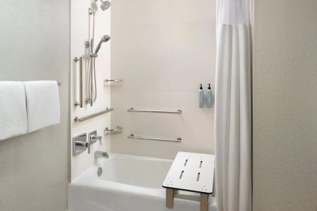 Courtyard Charlottesville - 31