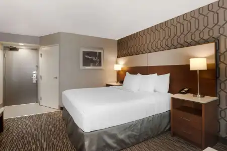Best Western Plus Commerce - 47