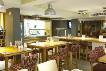 Premier Inn London Leicester Square - 11