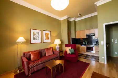 Louisa's Place - 109