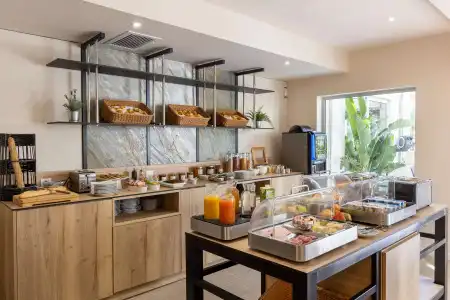 Best Western & SPA Coeur De Cassis - 10