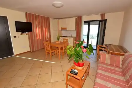 Miramare Residence Guest House - 39