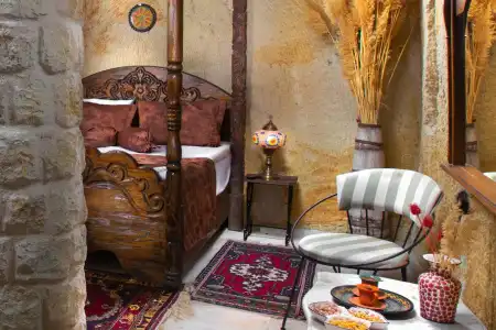 Romantic Cave - 41