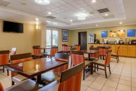 Sonesta Essential NW Houston - 24