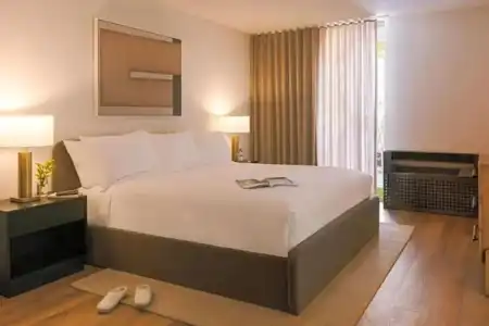 Solaya - 28