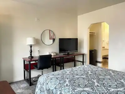 Hollywood La Brea Inn - 21