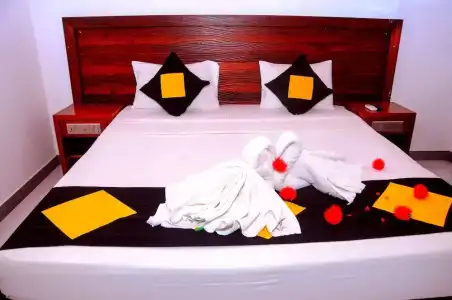 Happy Banana & Restaurant - 4