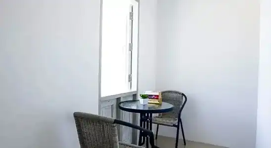 Number 4 Apartment - 7