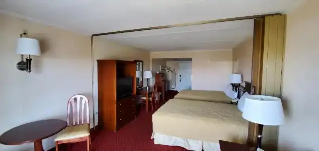Sea Hawk Motel - 29