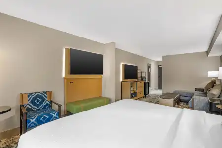 Best Western Plus GranTree Inn - 80