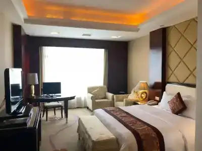 Huihua International - 84
