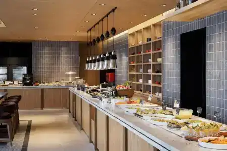 Sheraton Grand Hiroshima - 13