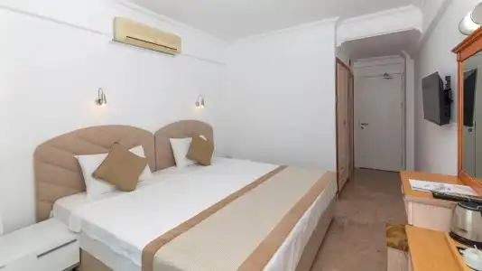 Contess By Faros - 24
