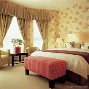 The Mandeville - 28